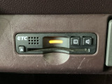 【ETC車載器】もはや必須アイテムのETCを搭載!高速道路のご利用時にとても便利!わずらわしい料金所での現金支払いが不要となりスムーズに通過できます♪