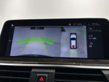 サラウンドビューは狭い道のすれ違いや狭い車庫入れに有効でです。パーキングアシストも装備されております。