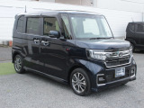 当社の優秀なスタッフがしっかり点検整備をさせていただいてからご納車いたします!さらに!エンジンオイル、エレメント・ミッションオイル・ワイパーゴムを新品交換になります!これで安心して乗って頂けます!