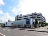 柏インターから程近く柏の葉未来都市内で大型書店やコンビニ等が隣接した環境の店舗です。