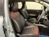【フロントシート】さまざまな体格の方が快適に運転ができるよう配慮したシートになっております。
