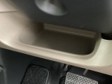 ドライブのサポート、車内の収納スペースも充実してます♪