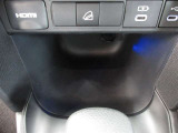 降坂時の車速を低速にキープして安定走行に寄与する、ダウンヒルアシストコントロールです。