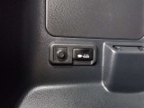 非常時やキャンプなどに役立つAC100Vコンセント付きです。