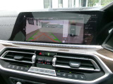高画質の全周囲カメラが付いております。コーナーセンサーと併せてご利用いただくと駐車も楽々