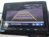 バックカメラ:後方確認がラクにできるので駐車も安心