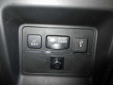 アクセサリーコンセント(AC100V・1500W)を設置しております!AC100Vで消費電力の合計が1500W以下の電気製品の使用が可能になり、アウトドアや災害時に重宝します♪