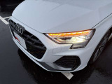 ●LEDヘッドライト『従来のハロゲンやHID(高輝度放電)ライトに比べて高効率で少ない電力で明るい光を発し、長寿命且つ、即時点灯で応答性が良いです。