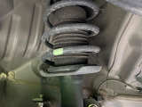 お車を安心してお乗りいただく為には、足回りの定期点検が欠かせません。サービスサポート(有償保証)では無料点検もご提供しており、安心のカーライフをお過ごしいただけるサポート体制が整っています。