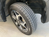☆15インチアルミホイール、タイヤ165/60R15☆小回りがきくから細い道もスイスイ(最小回転半径4.6m)☆