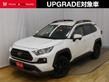 アクティブな貴方をサポートするこの【RAV4】 4WDの駆動力はもちろん、高い走破性の足回りは、海へ山へ、季節を問わず大活躍してくれます
