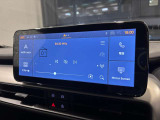 Bluetooth・USB・カープレイ・アンドロイドオート対応10.25インチのディスプレイ。