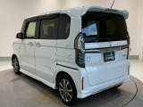 車が大好きなスタッフが心をこめて接客いたします。お客様一人一人のお車に対する思いや気持ちをうかがい、充実した時間が過ごせるよう努めます。