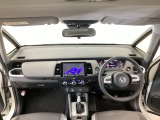 【前方視界】開放的な前方視界!運転がしやすく疲れにくいです♪窓が大きく、見通しがとっても良いおクルマですよ♪