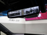 【デジタルインナーミラー】車両後方カメラの映像をインナーミラー内のディスプレイに表示。さらに、前後カメラ映像をデジタルインナーミラーに挿入されたSDカードに録画機能が加わりました