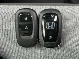こちらの車両はスマートキー2個付属しておりますのでご安心くださいね(^^)/