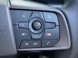 ステアリングスイッチで、オーディオ操作、メーター内の情報の切り替えが可能に!わき見運転をせずに、快適な運転が出来ますよ♪
