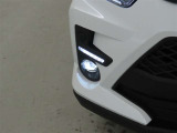LEDフロントフォグランプを装備しております。