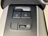 電動パーキングブレーキを搭載。スイッチ操作でパーキングブレーキを作動・解除することが可能ですので、操作の力が不要ですよ♪