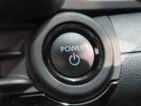 スマートキー装備車なので、キーを取り出さなくてもエンジン始動が可能です。