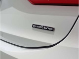 quatrroエンブレム