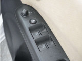 ◆パワーウィンドウスイッチ◆運転席から全席の窓の開閉操作を行うことが出来いつでも換気ができます!