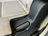 2列目のシートを倒すと、3列目にスムーズに乗り降りできます♪
