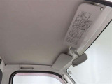 快適に気持ち良くご乗車頂く為に、見えないところまで徹底洗浄しています。