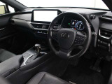運転席廻りです。