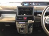 温度を設定すれば、自動で車内の温度管理をしてくれる優れものです♪ATミッションで運転楽々
