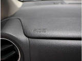 運転席用・助手席用i-SRSエアバッグシステム装備。HONDA独自の「早く」「優しく」「長く」膨らむエアバックで安心感があります。