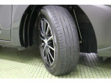 タイヤサイズ 185/65R15。