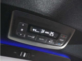 ◆後席用エアコン操作パネル◆同乗者の方もお好みの温度で快適なドライブをお楽しみいただけます。