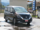 レーダーブレーキサポート付きです。横滑り防止機能付きです。車線はみだし防止機能もあります。
