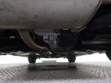 気になる中古車の下廻り。もちろん、納車時には整備スタッフによる点検を実施致しますので安心してご購入いただけます。