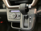 品質には自信があります!ハッピーの品質・キレイなお車をお届けさせていただきたい!そんな気持ちでキレイに仕上げております。フロアマットなどの清掃はもちろん、シート下なども徹底的に清掃しております。