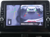 【アラウンドビューモニター】専用のカメラにより、上から見下ろしたような視点で360度クルマの周囲を確認することができます☆死角部分も確認しやすく、切り返しや駐車も安心して行えます。