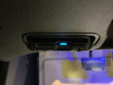 【ETC車載器】高速道路の料金所を、止まらずスムーズに通過。小銭を用意する手間も、窓を開けるわずらわしさもありません。遠出をグッと身近にしてくれる快適ドライブの必須アイテムです。