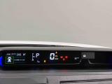 TFTカラ-マルチインフォメ-ションディスプレイ4.2インチの液晶画面に、安全・安心のコンテンツやオ-トエアコンのステ-タスなど、さまざまな運転情報を表示し見やすさにこだわったメ-タ-です♪