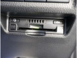 ナビ画面に連動したETCを装備しています。 過去に利用した利用料金も一目で分かって、とっても便利です。 ETCの抜き忘れ、挿し忘れも警告してくれるので安心ですね。