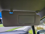 運転席のサンバイザーです。
