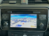 EV専用NissanConnectナビゲーションシステム(地デジ内蔵)ハンズフリーフォン・VICS・、ボイスコマンド・Bluetooth・DVD/CD再生機能・Apple CarPlay・USB接続・iPodなどに対応しています。