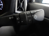 オートライト機能装備です!車外の明るさに応じて、自動的にライトの点灯・消灯をしてくれます♪