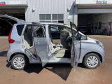 全国日産ディーラーの約2万台の中から、お客様のご希望に合ったお車をお探しいたします。_
