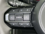 ステアリングスイッチ装備!運転しながら手元でオーディオの操作などができます。