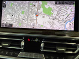 iDriveHDDナビゲーションになります。操作はコントローラーとタッチパネルにて操作いただけます。