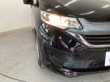 【LEDヘッドライト】ディスチャージヘッドライト(HID)と同等の明るさで、夜道や雨天走行が明るく視界良好!!