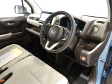 見通しのよいすっきりとした視界で、誰でも運転しやすいです。