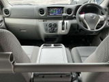 当店の展示車はすべてルームクリーニング済みです☆是非シートに座って室内もしっかりご確認ください!