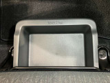 【助手席アンダーボックス】車検証など収納できます!その分グローブボックスにはすぐに取り出したいものを収納できます!